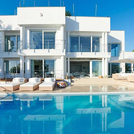 Lavish Villa With Infinity Pool And Views Santa Eulária des Riu Exterior foto