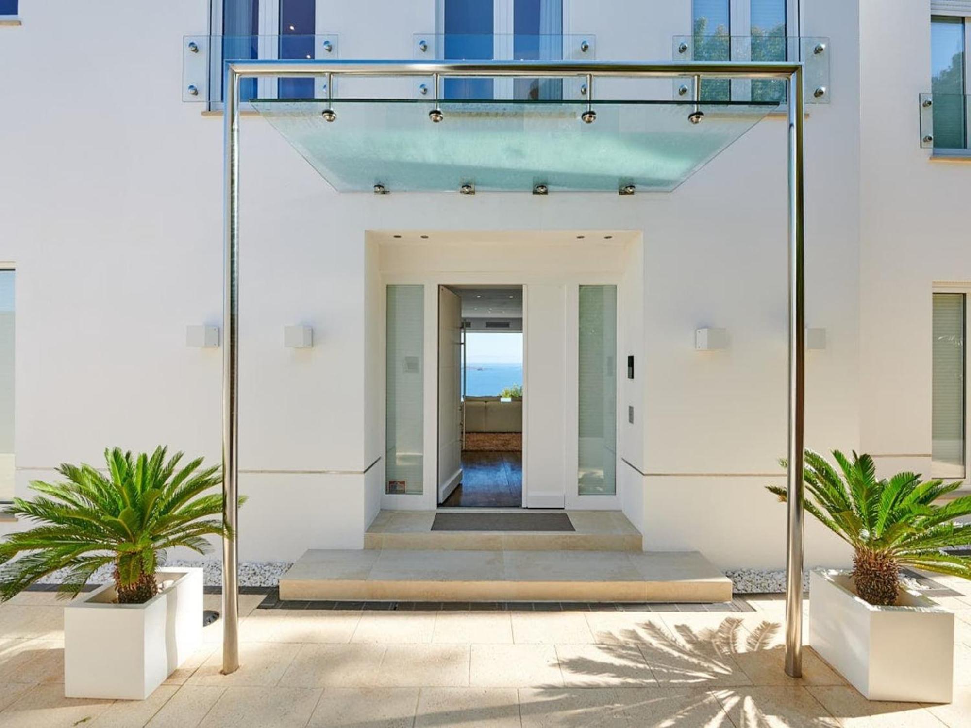 Lavish Villa With Infinity Pool And Views Santa Eulária des Riu Exterior foto