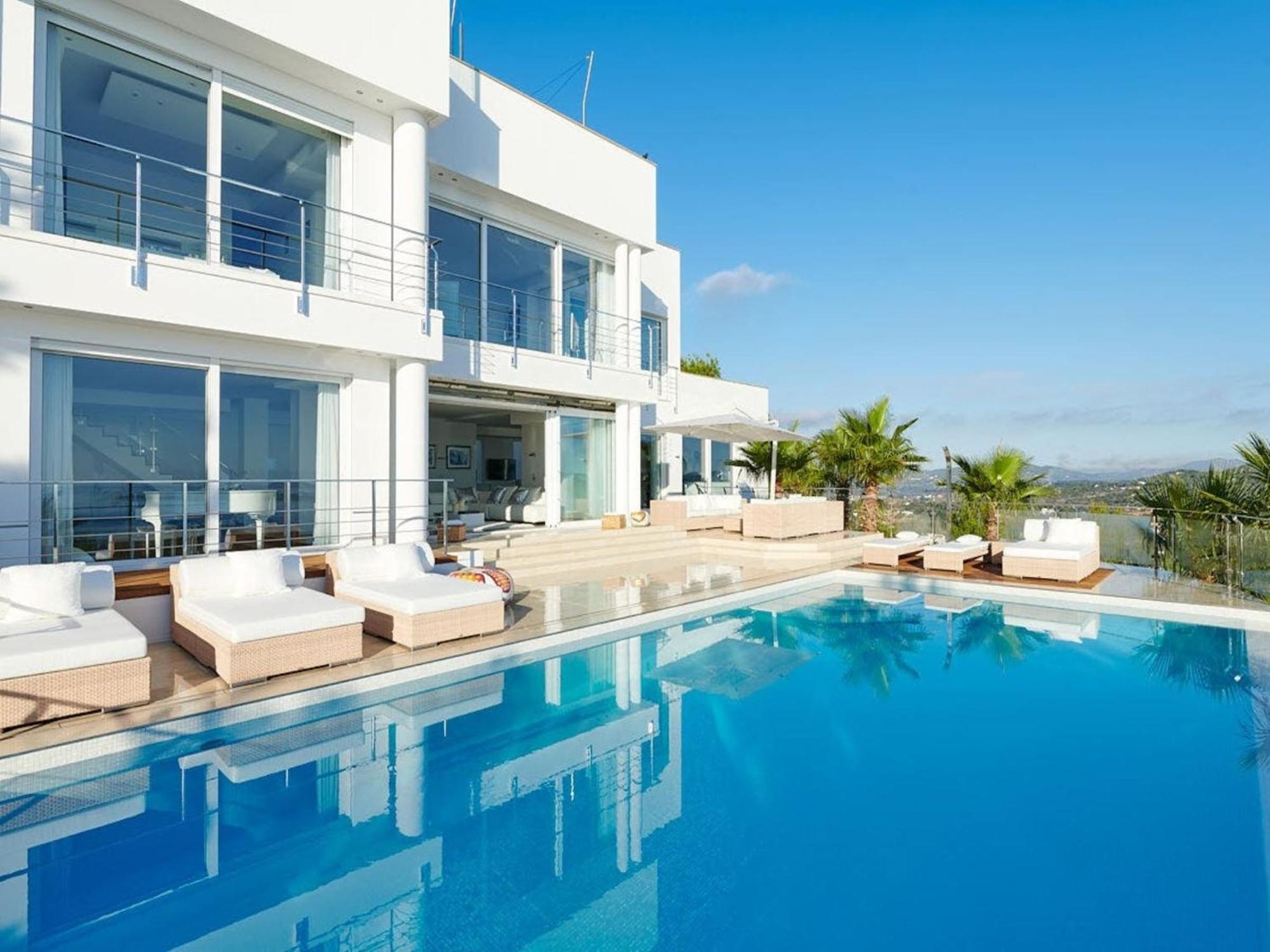 Lavish Villa With Infinity Pool And Views Santa Eulária des Riu Exterior foto